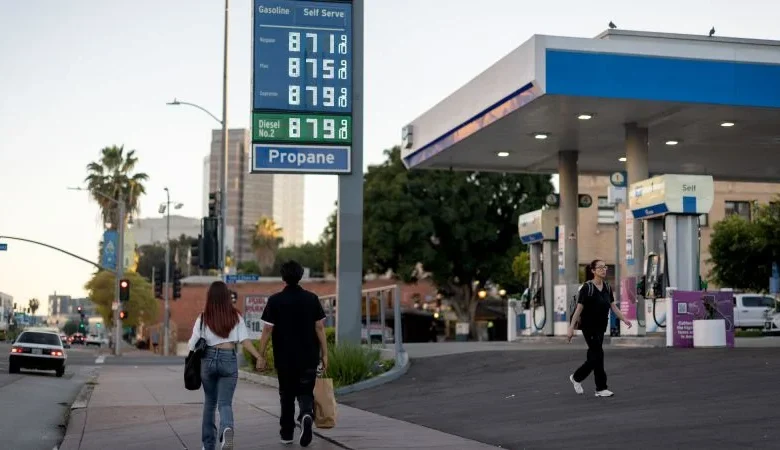 Oil prices rise after Trump issues ultimatum and Iran threatens to close the Strait of Hormuz indefinitely