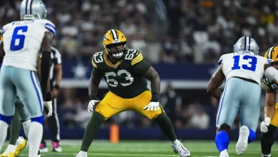 Panthers, OT Rasheed Walker agree to one-year deal