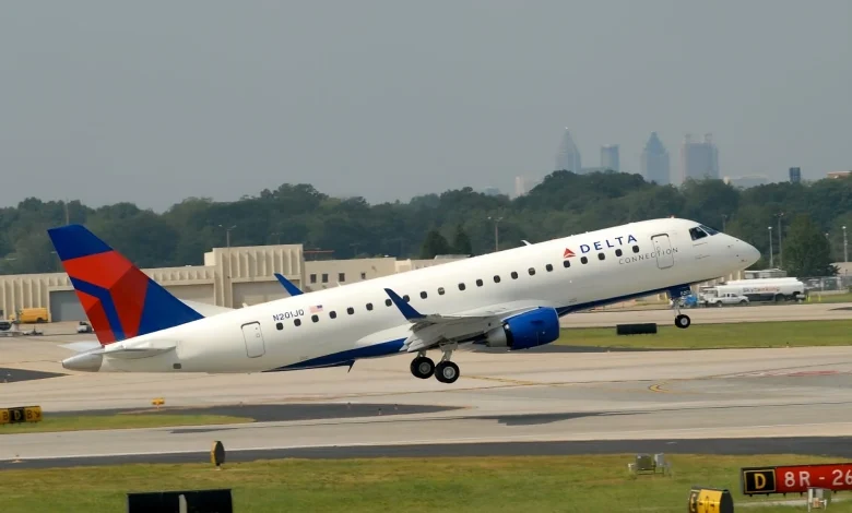 Passengers Say Delta Regional Flight Was Held For CEO’s Daughter — Upgraded Passenger Sent Back to Coach