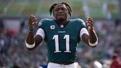 Patriots & Rams Making 'Strong Push' To Acquire A.J. Brown