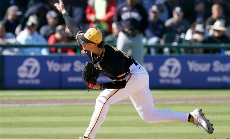 Pirates trade Kyle Nicolas to the Reds for utility man Tyler Callihan