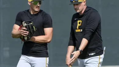 Playing it safe with top prospects could be costly for Pirates, Penguins