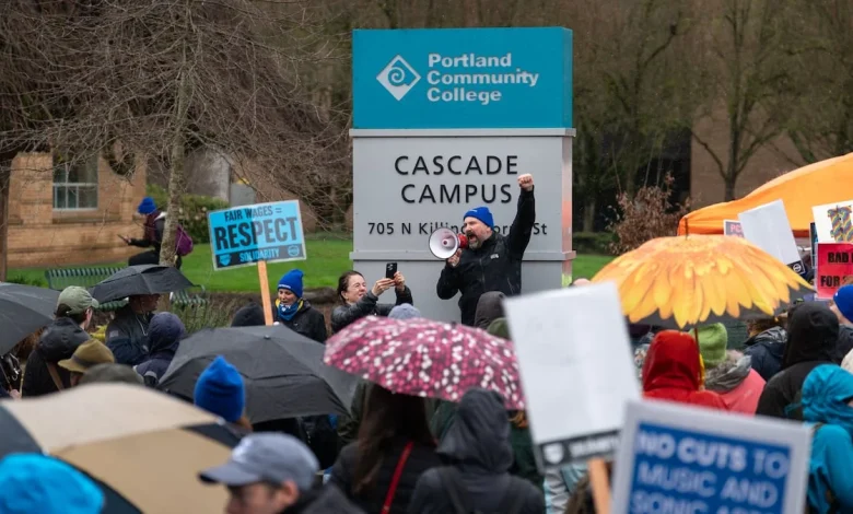 Portland Community College faculty and staff commence historic strike over wages