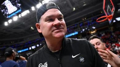 Postgame Tommy Lloyd interview will throw UNC fans in a spin cycle