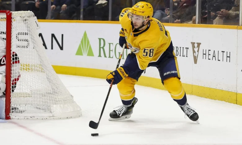 Predators trading Michael Bunting to Stars: Source