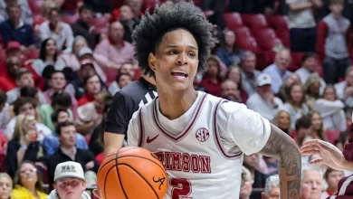 Prosecutors: 'Drug transactions' found on Alabama guard Aden Holloway's phone