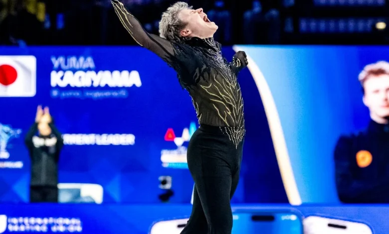 "Quad god" Ilia Malinin wins 3rd consecutive world figure skating championship title after disastrous Olympic performance