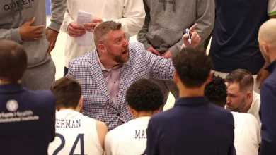 Queens coach 'extremely frustrated' by courtside SEC coach