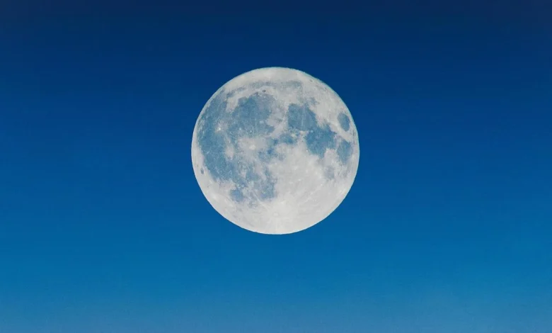 Quelle est la particularité atypique de la pleine lune rose du 2 avril 2026 dans votre quotidien