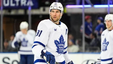 Quick Shifts: Can Maple Leafs really upgrade on John Tavares?