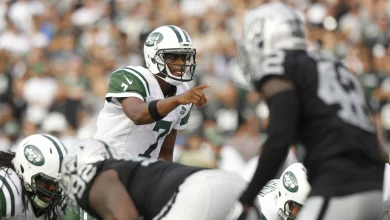 Raiders trade Geno Smith to the Jets