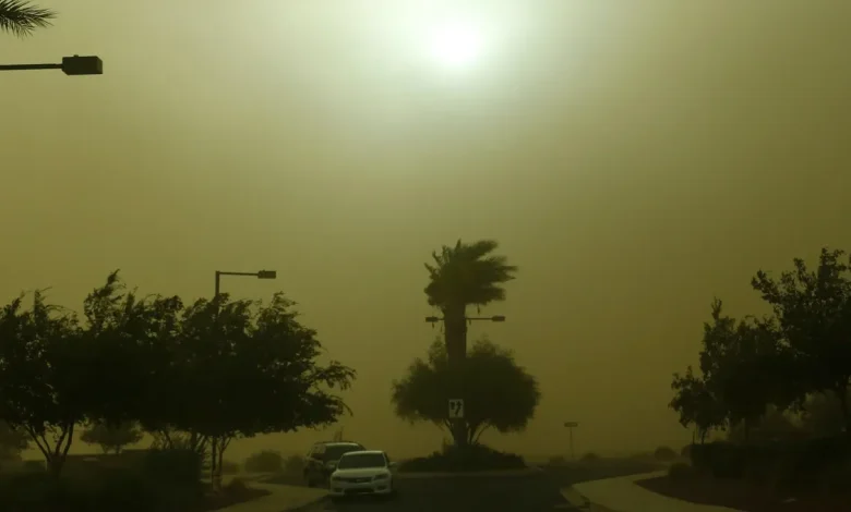 Record heat, gusty winds possible in Phoenix area. What about rain?