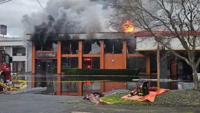 Red Lion Hotel in Kelso burns Saturday afternoon