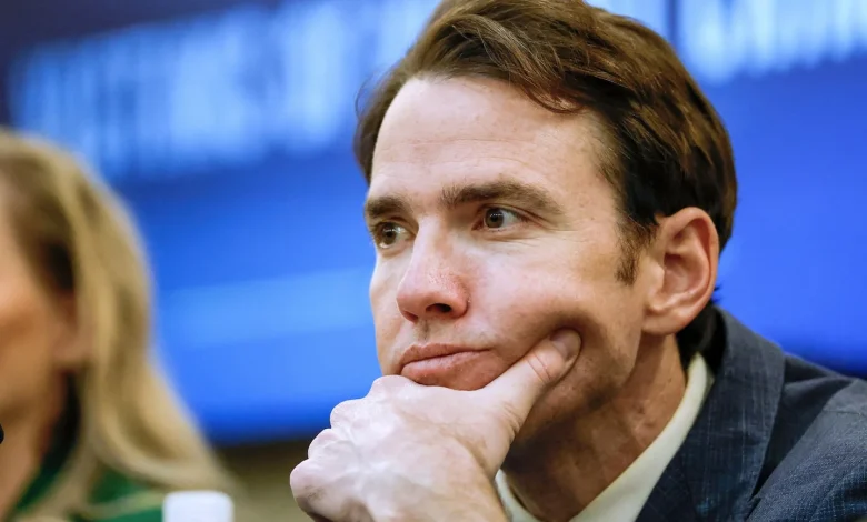 Rep. Kevin Kiley leaves GOP, further shrinking Speaker Johnson’s majority