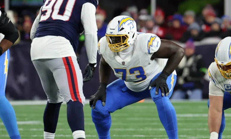 Report: Chargers plan to release Mekhi Becton