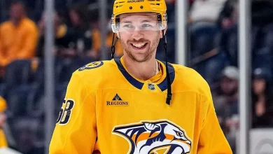 Report: Stars add Bunting from Predators