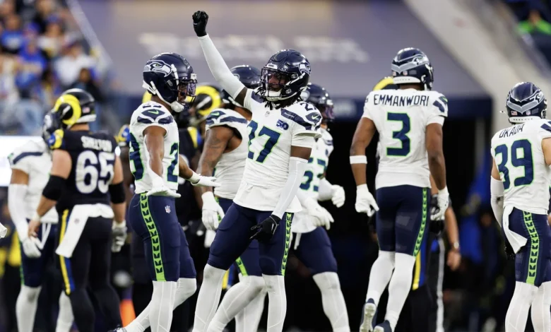 Riq Woolen agrees to one-year deal with the Eagles