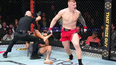Rising UFC star flattens ex-NFL player in 28 seconds at UFC London