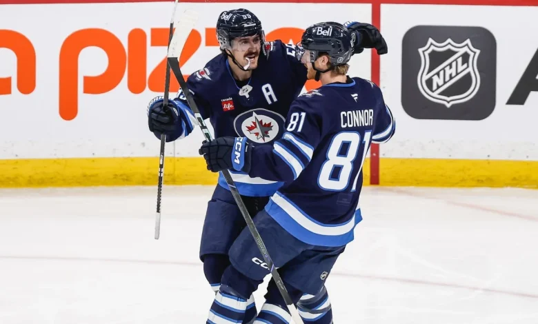 Scheifele has goal and assist to lead Jets over Lightning