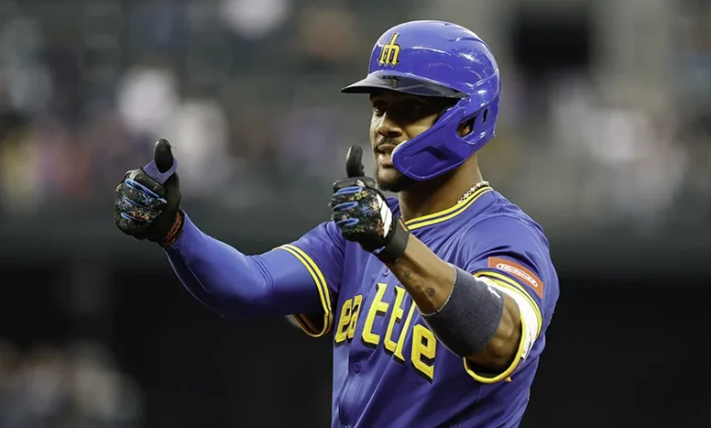 Seattle Mariners set opening day roster and players on IL