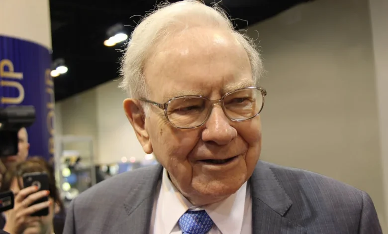 Should You Really Invest in the Stock Market Right Now? Here's Warren Buffett's Best Advice.
