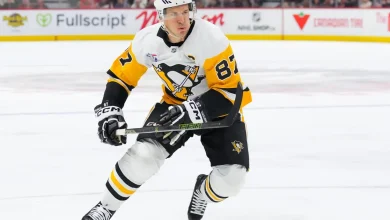 Sidney Crosby leaves Penguins-Senators game, will not return