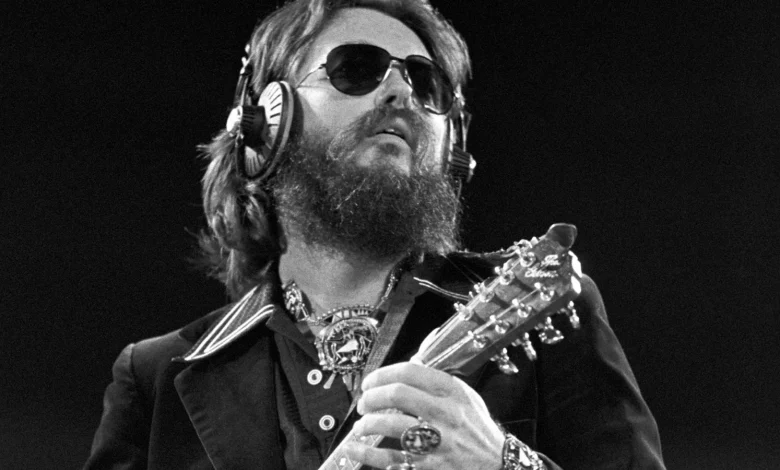 Soft Rock Icon Darrell 'Dash' Crofts, Dead at 85