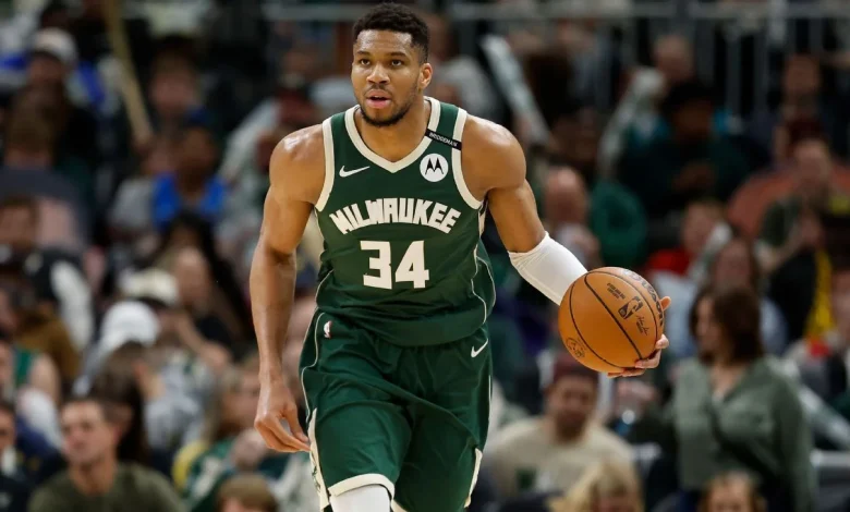 Sources: Bucks' Giannis Antetokounmpo expected to return vs. Celtics