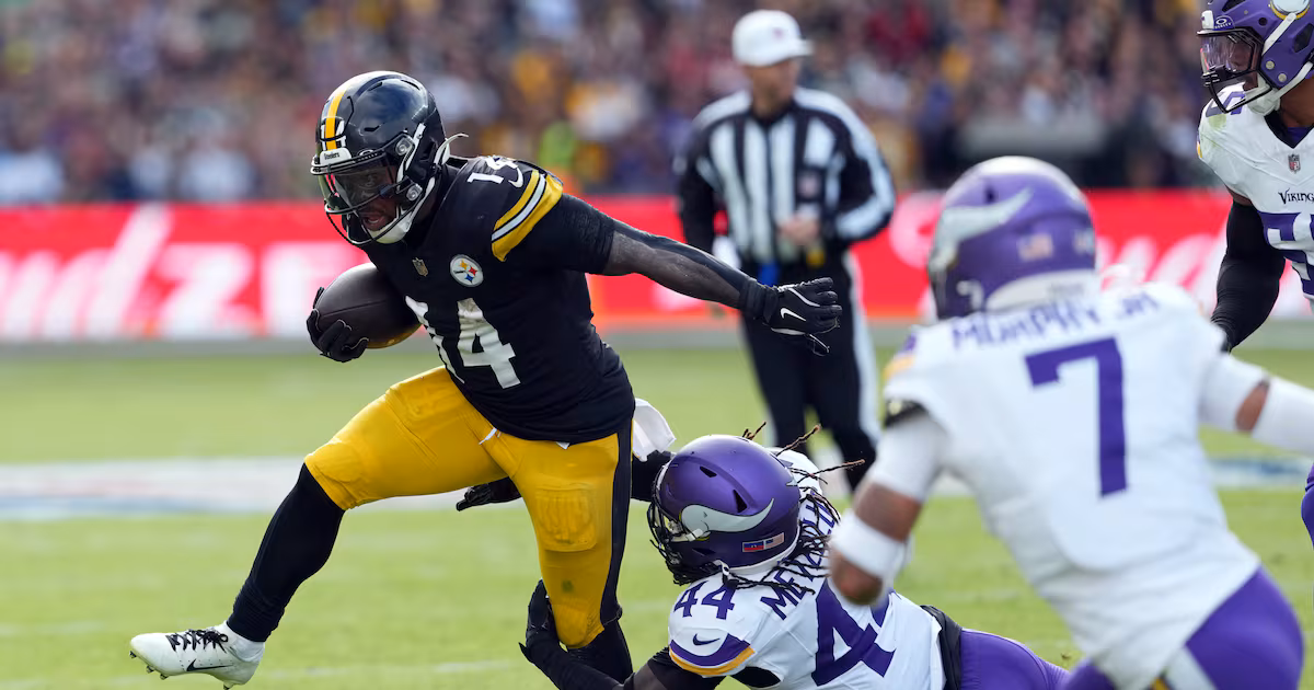 Sources: Bucs reach deals with RB Gainwell, LB Anzalone