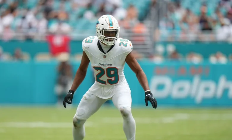 Sources: Dolphins trade Minkah Fitzpatrick to Jets