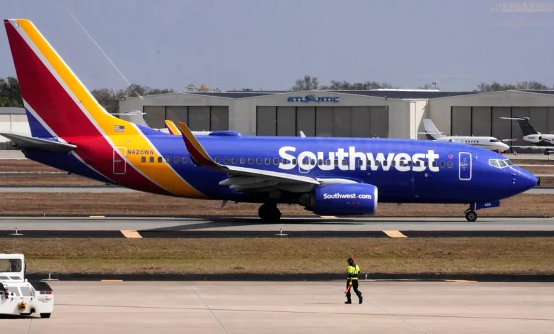 Southwest Airlines to discontinue flights to Chicago's O'Hare airport in June, continue service to Midway