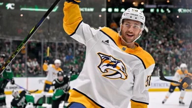 Stars acquire Michael Bunting from Predators for draft pick