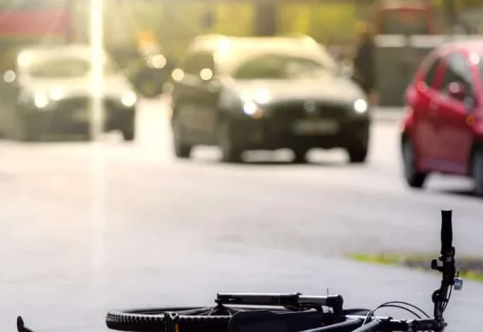 Startling 2-Vehicle Crash on MO 210 at West 76th Street Injures 1 [Ray County, MO]