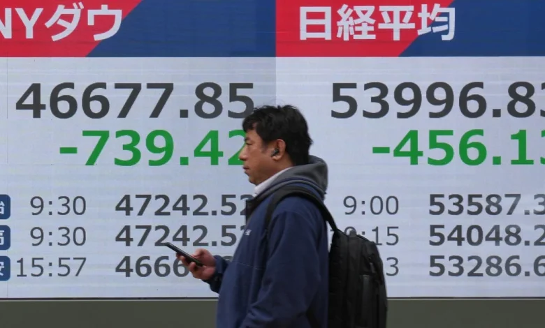 Stocks Fall As Iran War Keeps Oil Just Above $100, Upends Rate Outlook