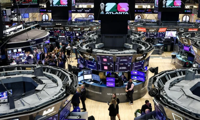 Stocks pare early losses as Trump says U.S. will offer insurance for ships in the Persian Gulf