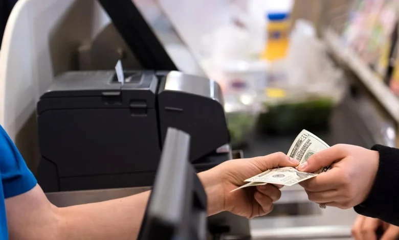 Stores statewide now required to accept cash payments or face fine