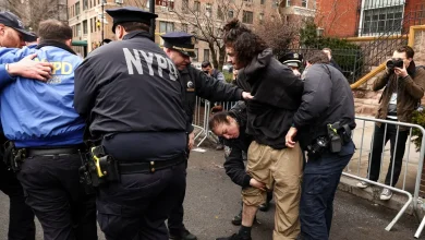 Suspicious devices near NYC mayor's residence lead to 2 arrests