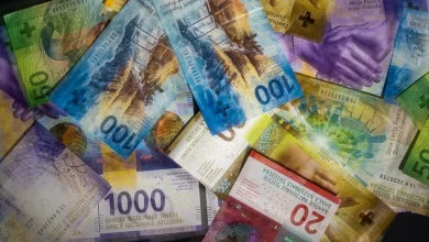 Swiss vote places right to use cash in country’s constitution – POLITICO