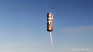 Tesla Analyst Thinks Tesla Could Merge With SpaceX In 2027