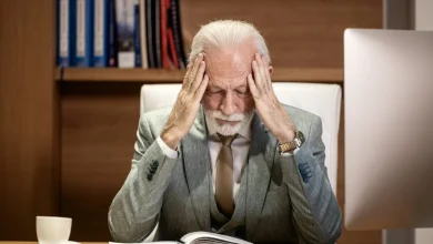 The K-shaped economy has left many six-figure earners ‘on thin ice’ as housing costs, lifestyle creep, and the job market put them at risk