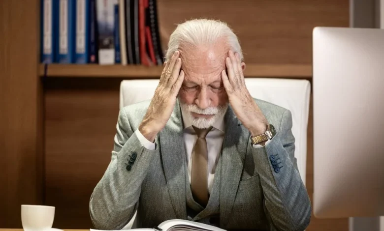 The K-shaped economy has left many six-figure earners ‘on thin ice’ as housing costs, lifestyle creep, and the job market put them at risk