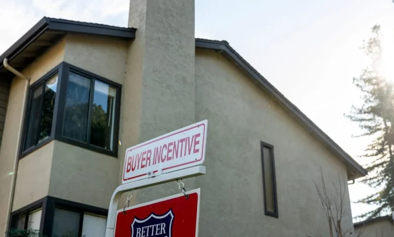 There are now nearly 50% more home sellers than buyers as mismatch widens to a record 630,000