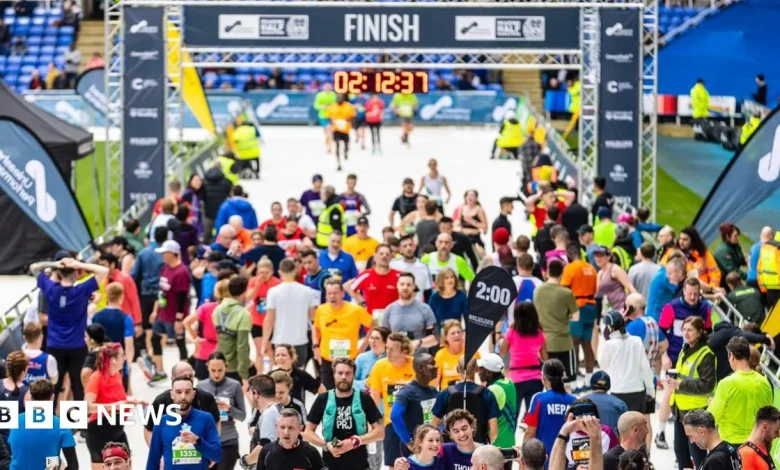 Thousands of runners gear up for half marathon