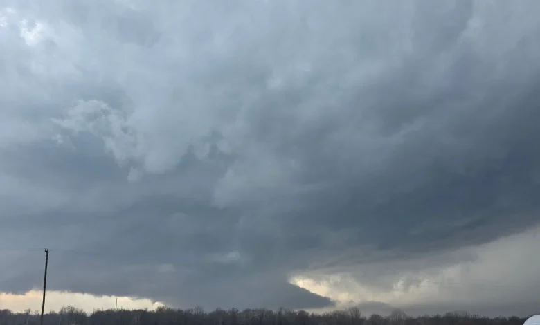 Three dead, 12 injured after tornado in Union City