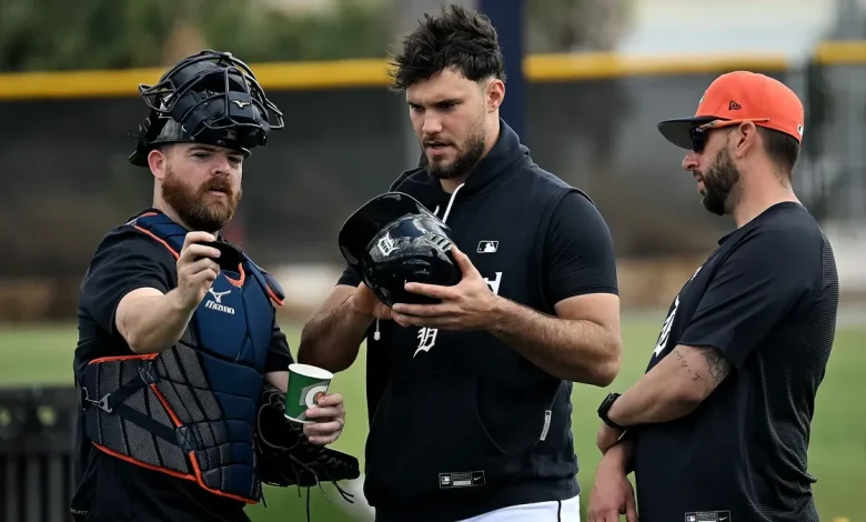 Tigers catcher Jake Rogers injured in freak mishap