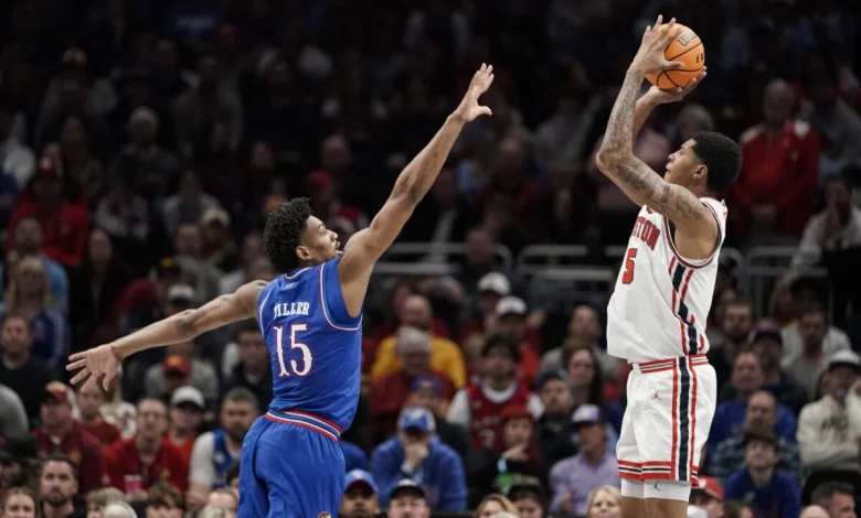 Tiller, Self discuss freshman’s second-half benching