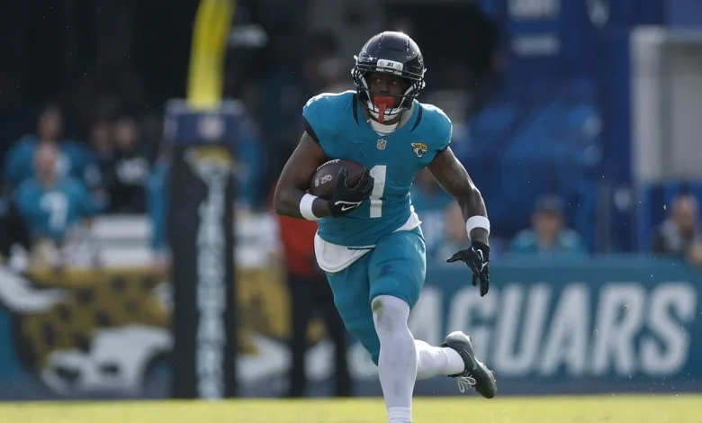 Travis Etienne clears up correct pronunciation of his last name