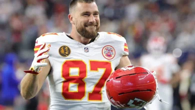 Travis Kelce, Chiefs working to finalize 1-year deal worth up to $15 million: Sources