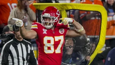 Travis Kelce agrees to one-year, $12 million deal with Chiefs