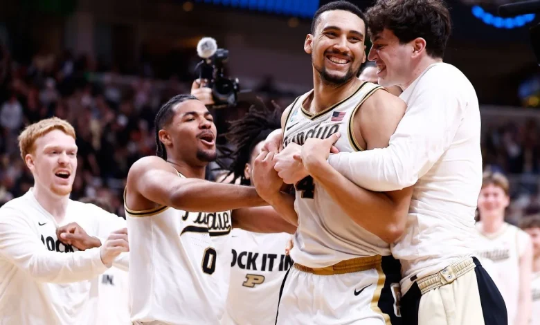 Trey Kaufman-Renn's bucket gives Purdue win over Texas